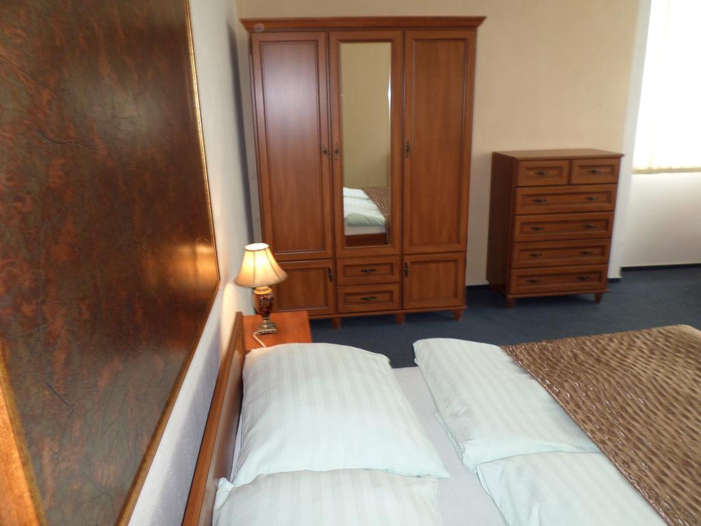 Hotel Steiger Krnov Exteriör bild