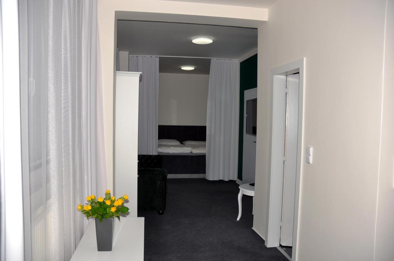 Hotel Steiger Krnov Exteriör bild